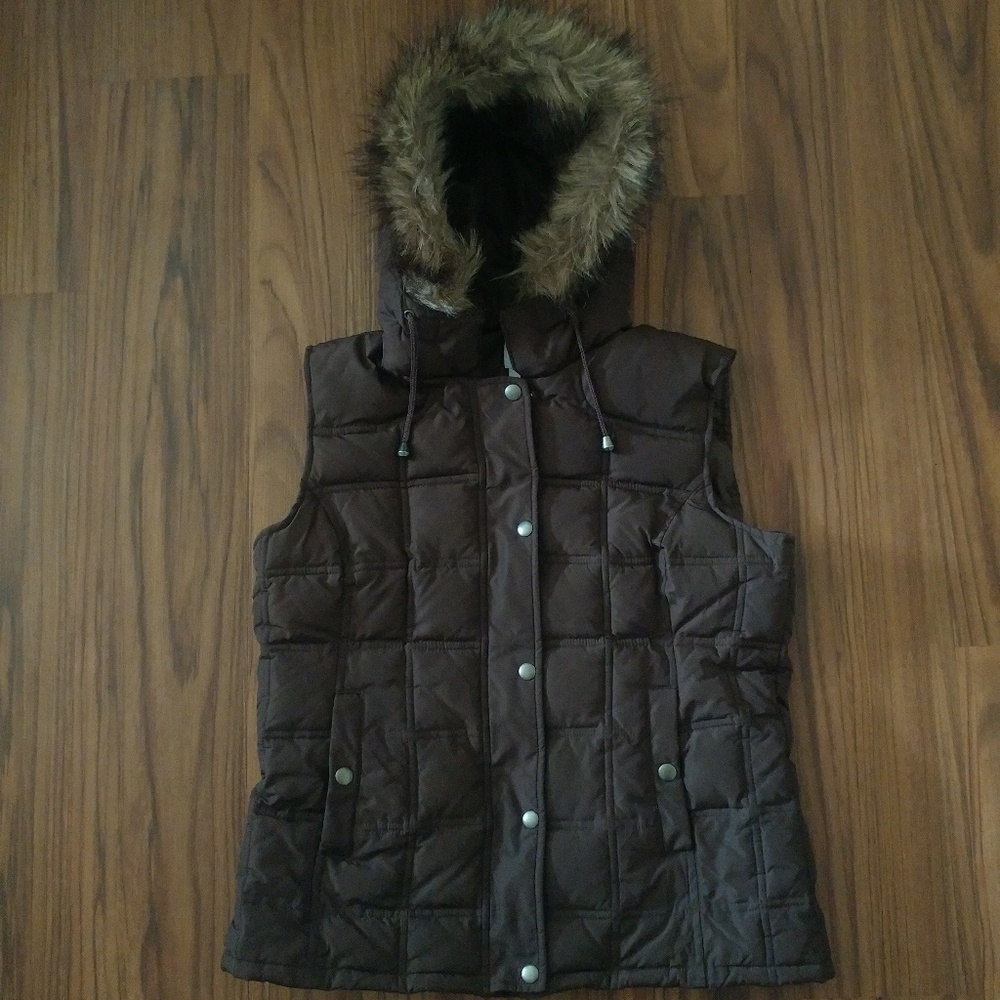 Gap vest